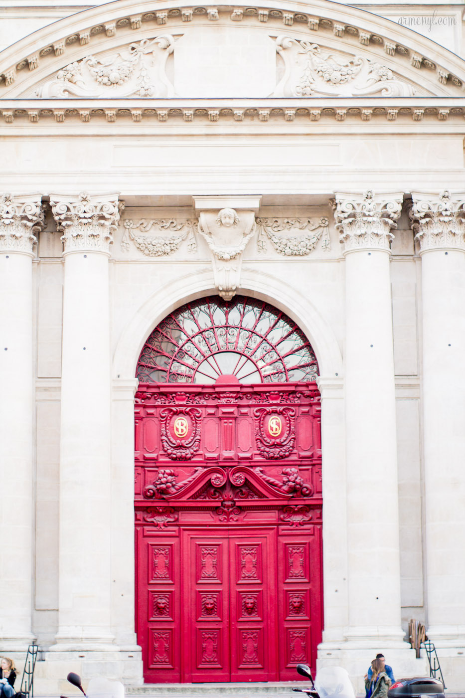 Saint Paul saint Louis Cathedral in Paris photographed by lifestyle and fashion blogger Armenyl.com