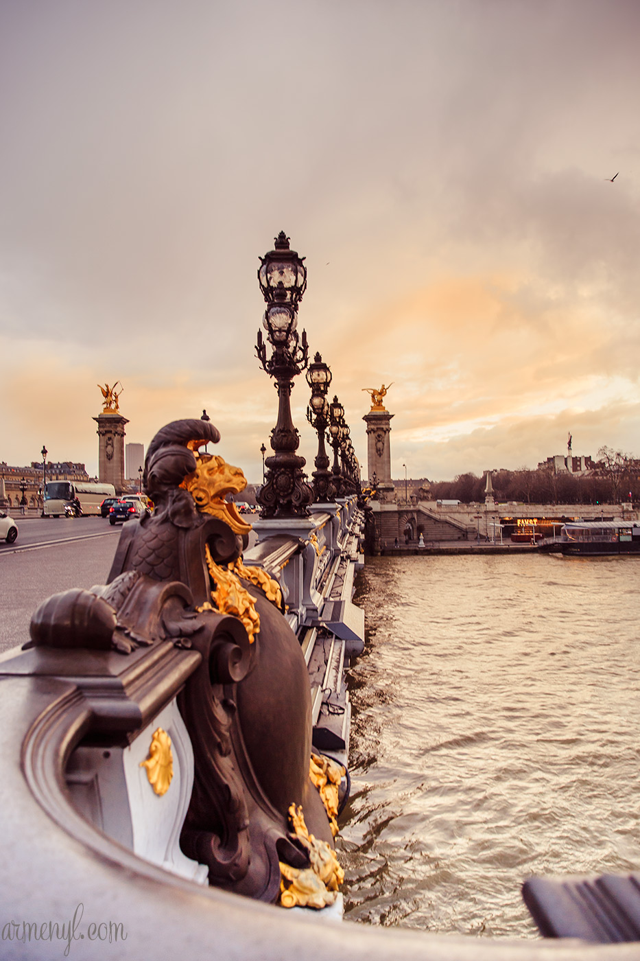 Ponts des arts in Paris, landscape and travel photography by Armenyl.com