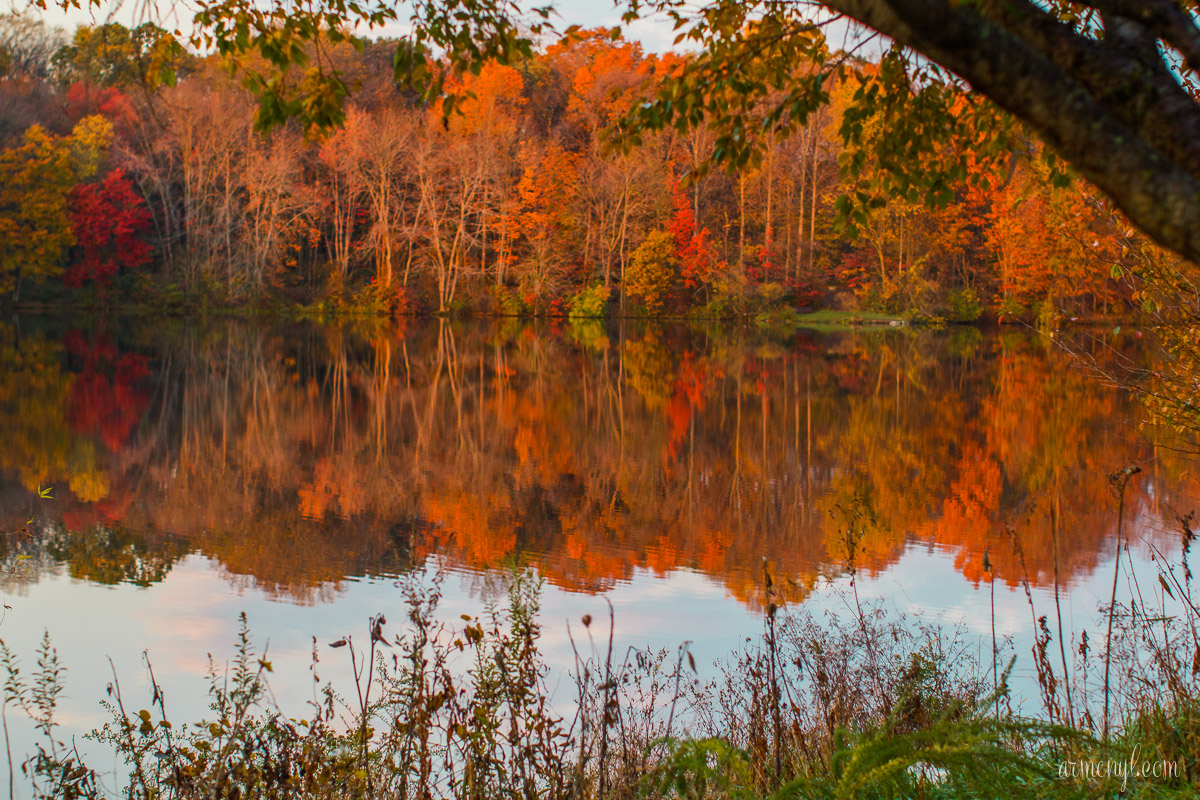 Fall in Maryland, Centennial Park Ellicott City MD photographed by Travel Photographer Armenyl.com