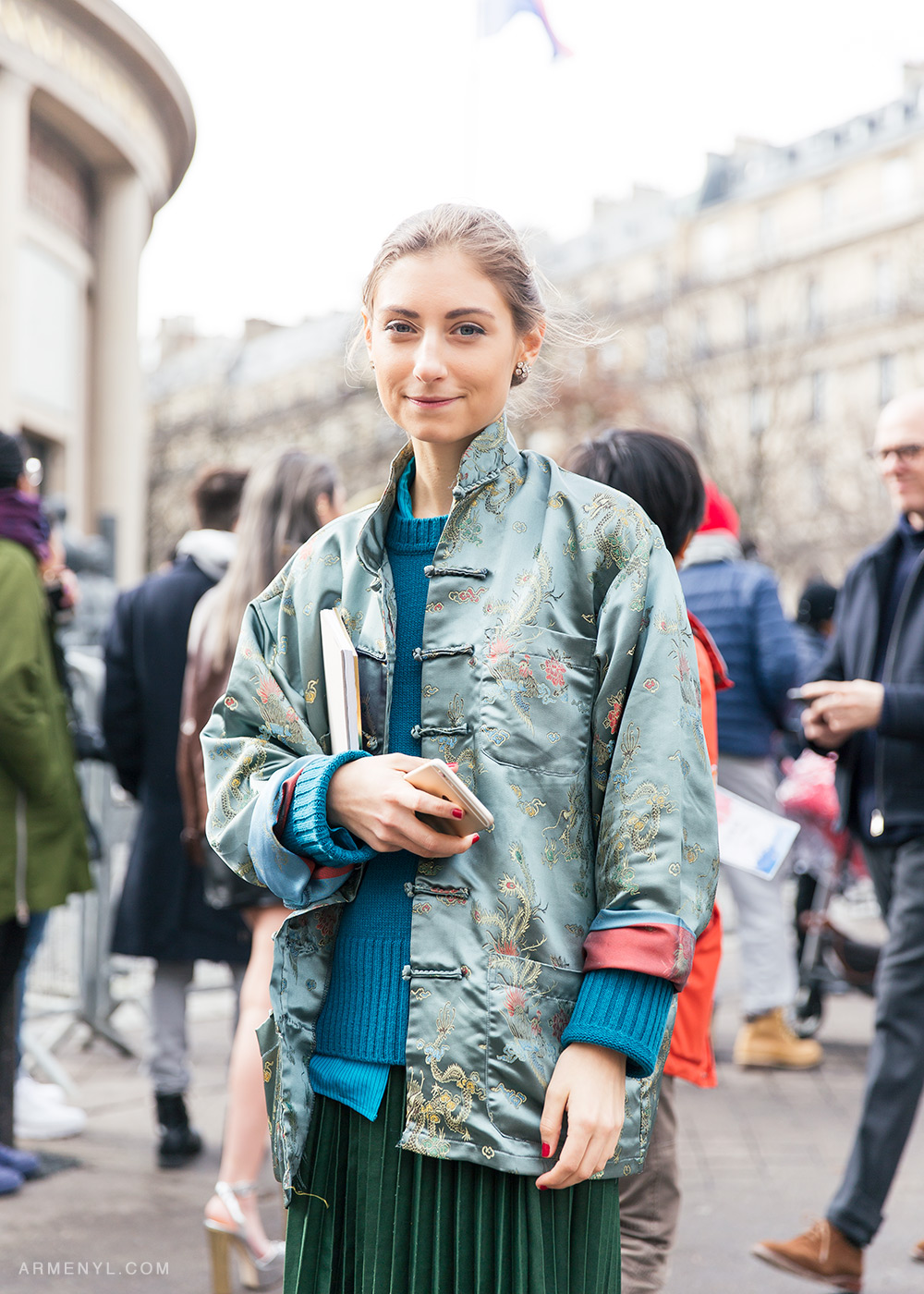 Fashion Illustrator Jenny Walton Street style outside Miu Miu AW 16 show in Paris on March 9 2016 photographed by Armenyl.com 