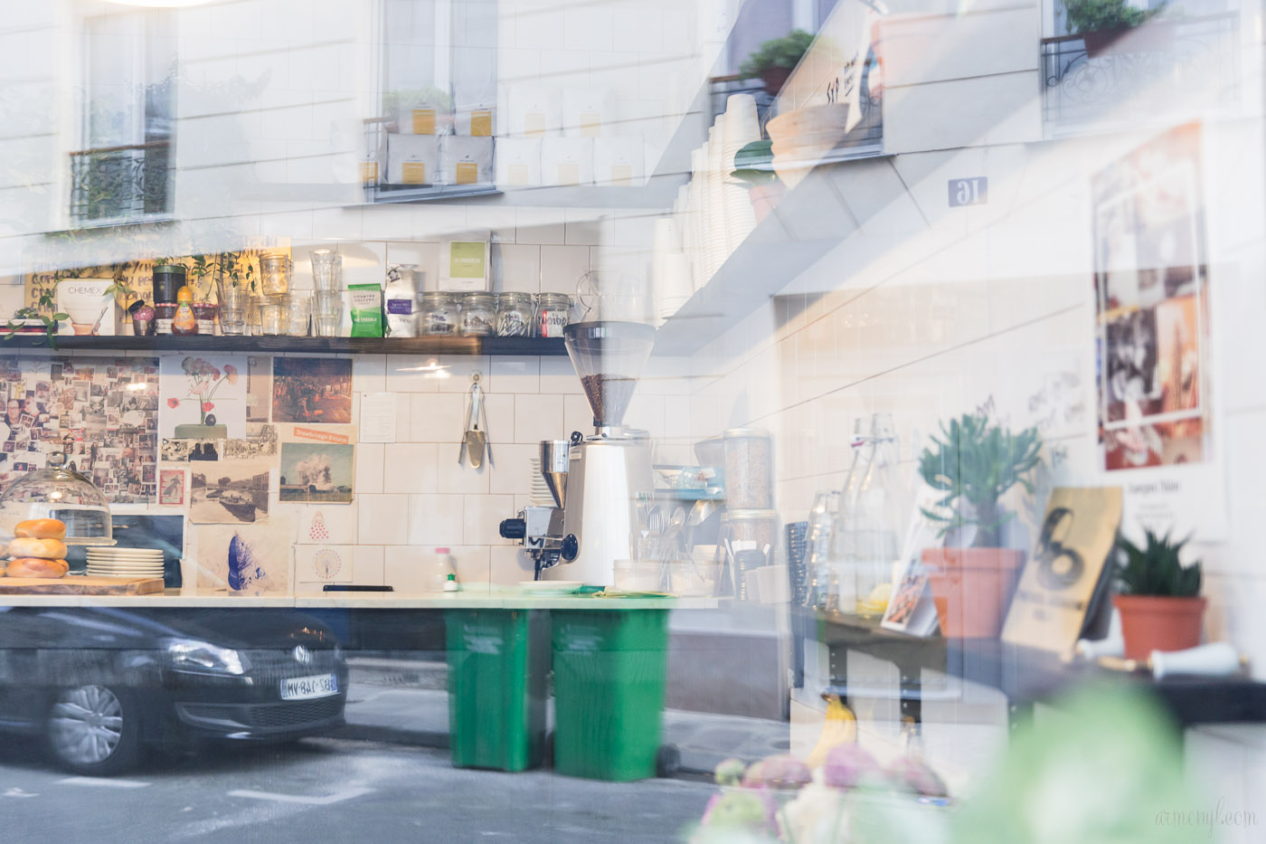 Boot Cafe in Paris, Cordonnerie in the 3eme, Coffee Places in Paris photographed by Armenyl