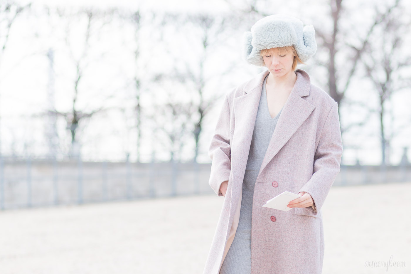 Soft tones, Pink and grey, pastel colors coats winter fashion at Paris Fashion Week Elie Saab AW 16 photographed by Armenyl.com