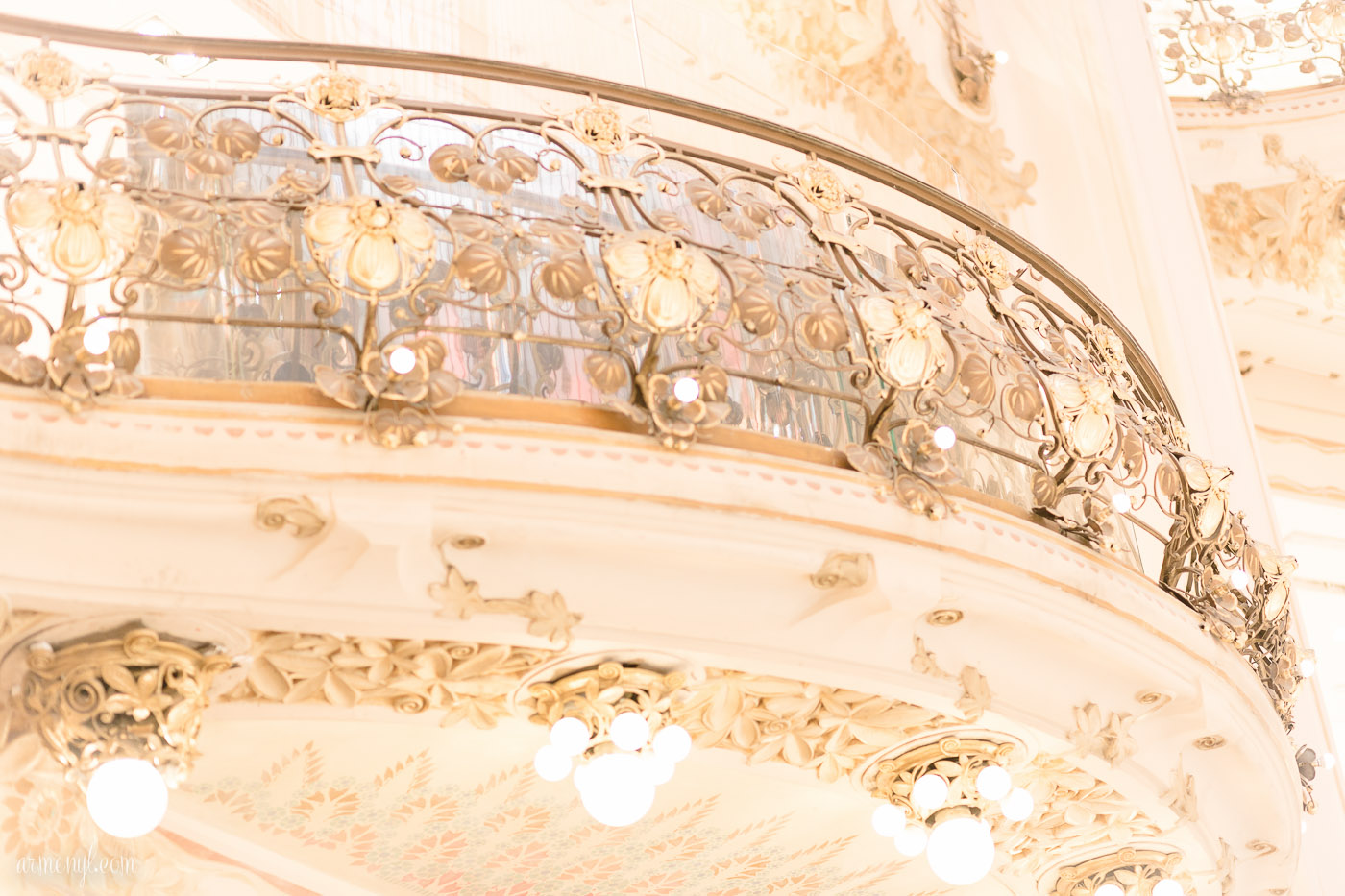 Inside Ceiling Galerie Lafayette, Paris photographed by Armenyl.com