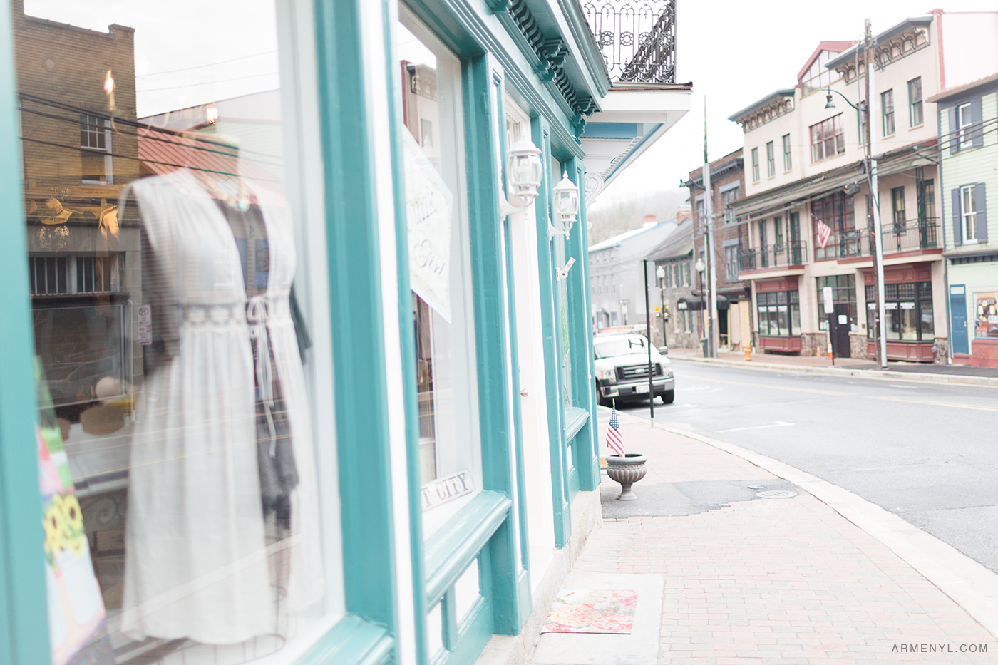 Pretty Pastels in Ellicott City Maryland Charm | Armenyl.com