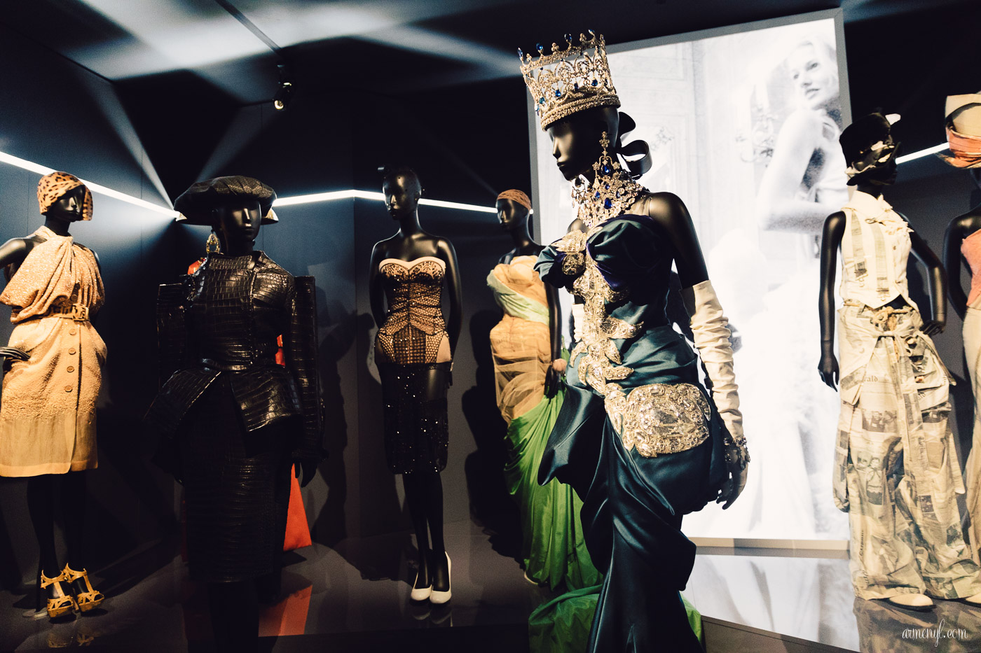 The Christian Dior, couturier du rêve - Exhibition in Paris Photography by Armenyl