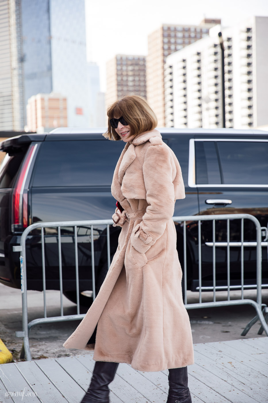 Anna Wintour Street Style look at Coach FW 18 Show at New York Fashion Week by Armenyl